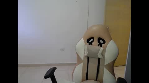 natalie_tits1 online show from 12/18/25, 08:15