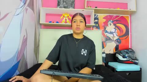 Snapshot of natalieevansx chatting on 01/06/25, 01:30 natalieevansx online show from 01/06/25, 01:30