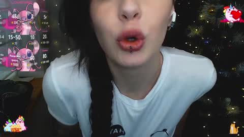 Natali online show from 12/22/24, 10:06