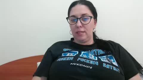 Snapshot of natally565656 chatting on 01/16/25, 12:42 natally online show from 01/16/25, 12:42