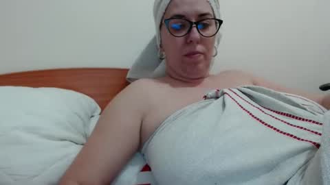 Snapshot of natally565656 chatting on 02/14/25, 12:25 natally online show from 02/14/25, 12:25