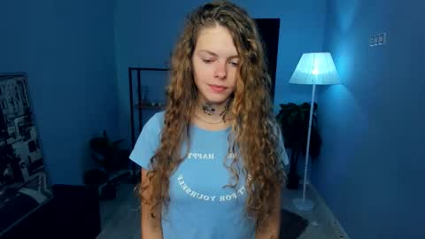 Snapshot of nataly_hello chatting on 10/21/25, 05:08 Natalie online show from 10/21/25, 05:08