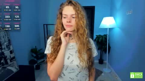 Snapshot of nataly_hello chatting on 11/24/25, 05:07 Natalie online show from 11/24/25, 05:07