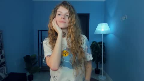 Snapshot of nataly_hello chatting on 01/17/26, 05:12 Natalie online show from 01/17/26, 05:12