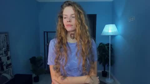 Snapshot of nataly_hello chatting on 01/18/26, 05:00 Natalie online show from 01/18/26, 05:00