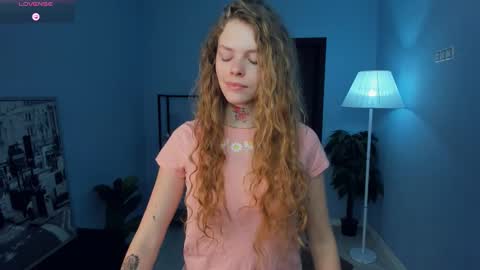 Snapshot of nataly_hello chatting on 02/11/26, 05:12 Natalie online show from 02/11/26, 05:12