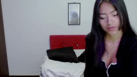 Snapshot of natalyescobar_lx chatting on 11/24/25, 01:11 Nataly Escobar online show from 11/24/25, 01:11