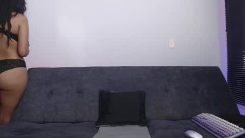   online show from 12/05/25, 02:47