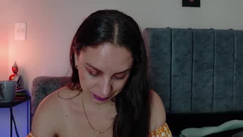 Snapshot of natalyguzman26 chatting on 03/25/26, 12:38 Nataly online show from 03/25/26, 12:38