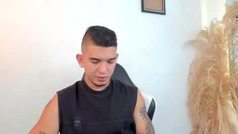 Snapshot of natan_77 chatting on 11/25/25, 02:39 natan_77 online show from 11/25/25, 02:39