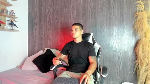 Snapshot of natan_77 chatting on 04/07/26, 02:23 natan_77 online show from 04/07/26, 02:23