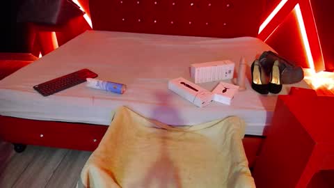 Snapshot of natasha_699 chatting on 09/25/25, 10:13 Natasha online show from 09/25/25, 10:13