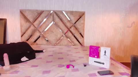 Snapshot of natasha_699 chatting on 02/15/26, 09:44 Natasha online show from 02/15/26, 09:44