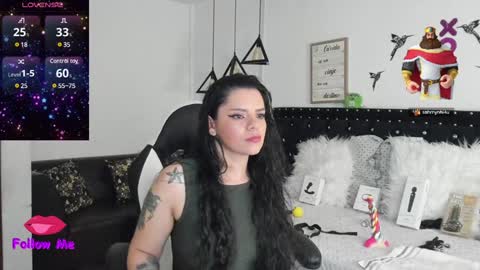 Snapshot of natasha__logan chatting on 12/15/24, 08:19 Natasha online show from 12/15/24, 08:19