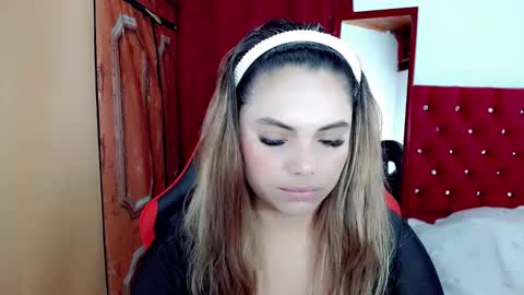natasha__magics online show from 10/24/25, 01:57