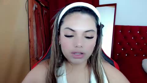 natasha__magics online show from 11/29/25, 03:42