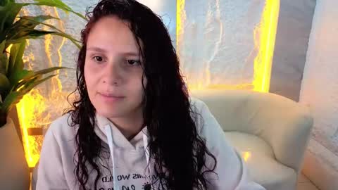 Natasha  tp   1430- 2100 online show from 05/02/26, 07:41