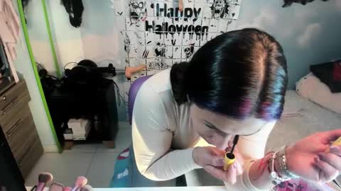 Natasha Bernett online show from 10/11/25, 04:05