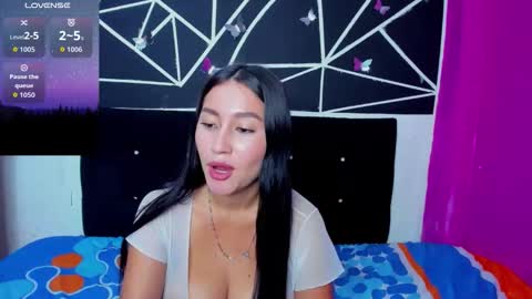 Snapshot of natasha_buny chatting on 06/05/26, 05:25 natasha_buny online show from 06/05/26, 05:25