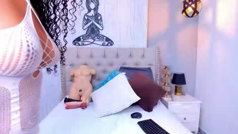 Snapshot of natasha_cortez chatting on 02/18/26, 12:23 Nata online show from 02/18/26, 12:23