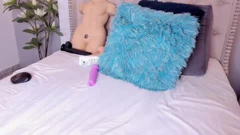 Snapshot of natasha_cortez chatting on 03/18/26, 03:37 Nata online show from 03/18/26, 03:37