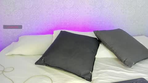  Natasha  online show from 11/25/25, 11:32