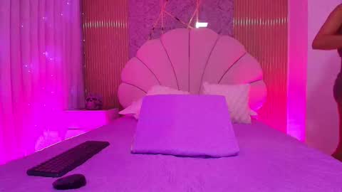 Natasha online show from 11/01/25, 07:16