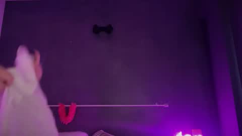 Snapshot of natasha_saade chatting on 03/03/26, 01:28 Natasha Saade online show from 03/03/26, 01:28