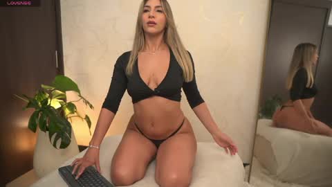 Natasha Smith online show from 05/01/26, 06:01