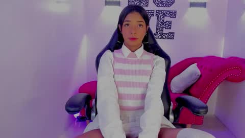 Natasha  online show from 11/30/25, 04:44