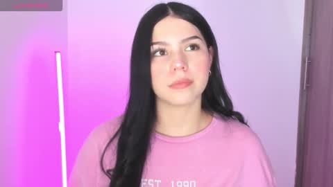 Snapshot of natasha_su chatting on 01/19/26, 04:49 Natalia online show from 01/19/26, 04:49