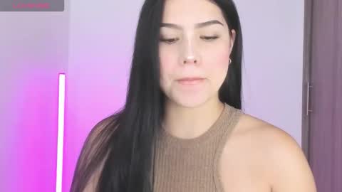 Snapshot of natasha_su chatting on 02/13/26, 10:17 Natalia online show from 02/13/26, 10:17