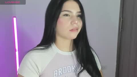 Snapshot of natasha_su chatting on 02/21/26, 04:13 Natalia online show from 02/21/26, 04:13