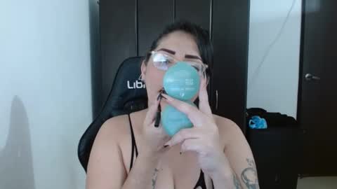 Natasha Smithe  online show from 02/23/25, 10:09