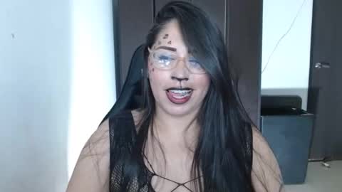 Natasha Smithe  online show from 10/31/25, 01:50