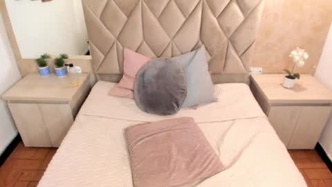 NATH QUIM online show from 01/13/25, 02:50