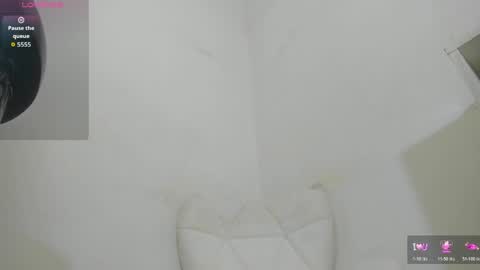 Snapshot of nathalia_isazax chatting on 05/04/26, 01:34 Nathalia Isaza online show from 05/04/26, 01:34