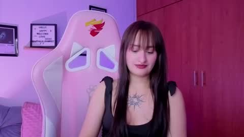 Snapshot of nathalia_ramirez_ chatting on 03/08/26, 01:47 Nathalia Ramirez online show from 03/08/26, 01:47