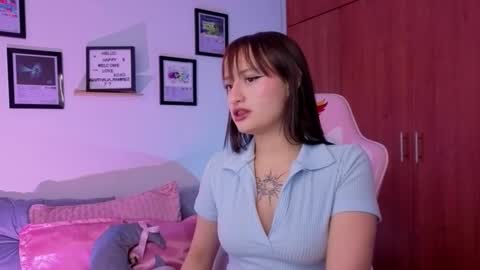 Snapshot of nathalia_ramirez_ chatting on 03/18/26, 04:26 Nathalia Ramirez online show from 03/18/26, 04:26