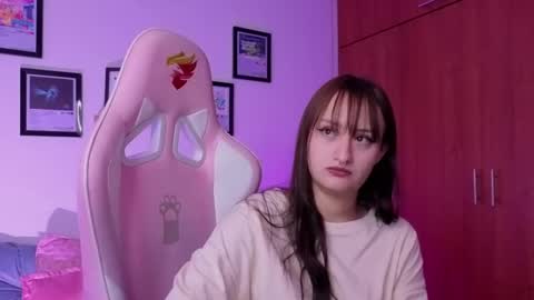 Nathalia Ramirez online show from 05/13/26, 06:22