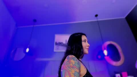 nathalia stone  online show from 05/12/26, 03:14