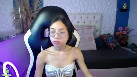 Snapshot of nathaliasweet_1_ chatting on 02/14/26, 02:14 nathaliasweet_1_ online show from 02/14/26, 02:14