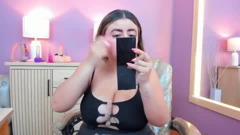 Snapshot of nathalie_rossel chatting on 04/22/26, 07:37 nathalie rossel online show from 04/22/26, 07:37