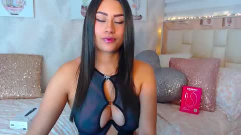 Snapshot of nathalierose_1 chatting on 04/02/26, 08:56 Nathalie Rose online show from 04/02/26, 08:56