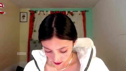 nathaly_blue online show from 12/17/25, 01:33