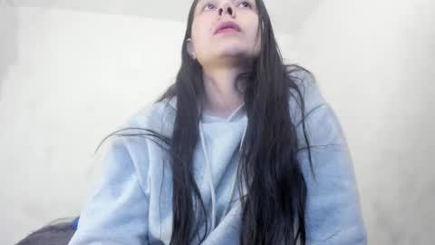 Snapshot of nathaly_love96 chatting on 09/11/25, 09:04 Nathaly online show from 09/11/25, 09:04
