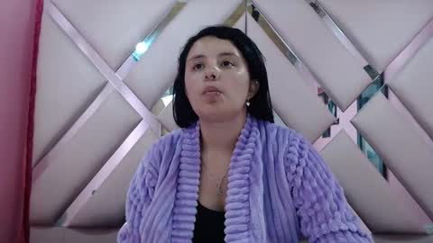 nathaly low online show from 11/20/25, 03:07