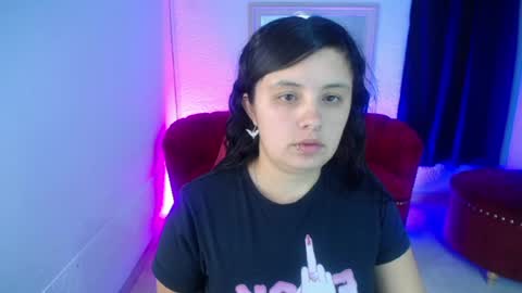 nathaly low online show from 06/17/26, 12:07