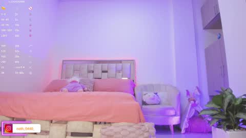 Snapshot of nathaly_star04 chatting on 01/26/25, 05:34 online show from 01/26/25, 05:34