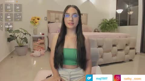    online show from 11/12/25, 02:34
